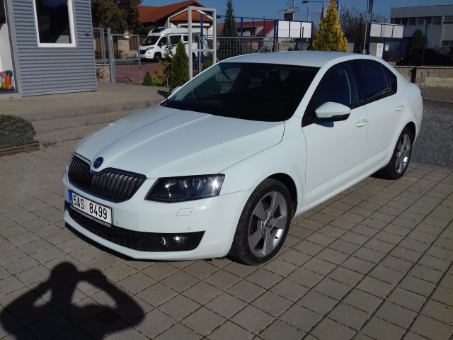 Škoda Octavia 2,0TDI Style Rezervace